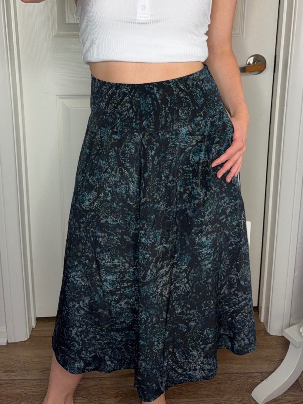 NWT Designer Midi Skirt